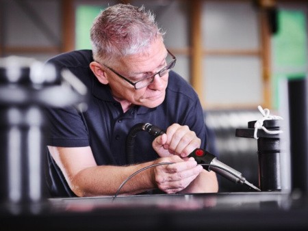 Ручной аппарат горячего воздуха WELDING PEN S (Велдинг Пен S), применение